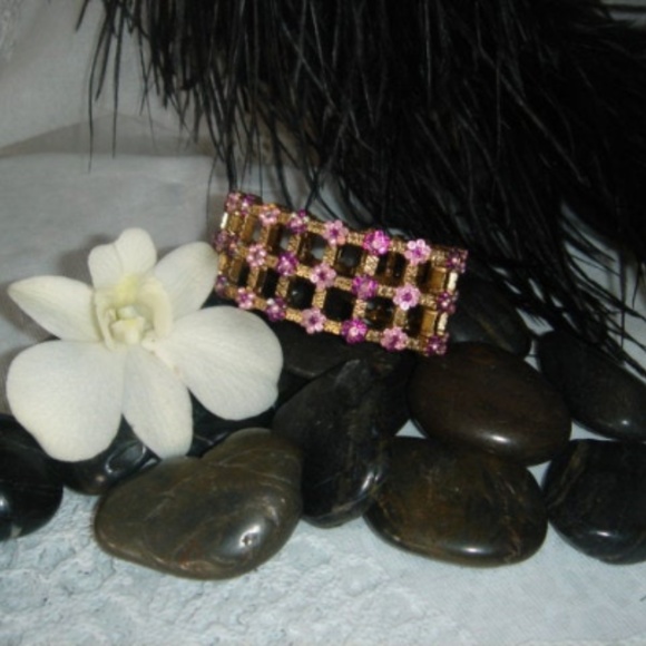 Vintage Bracelet‎ Intricate mesh and flower design - Picture 5 of 5